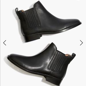Madewell Ainsley Chelsea Boot in Black Leather Size 5